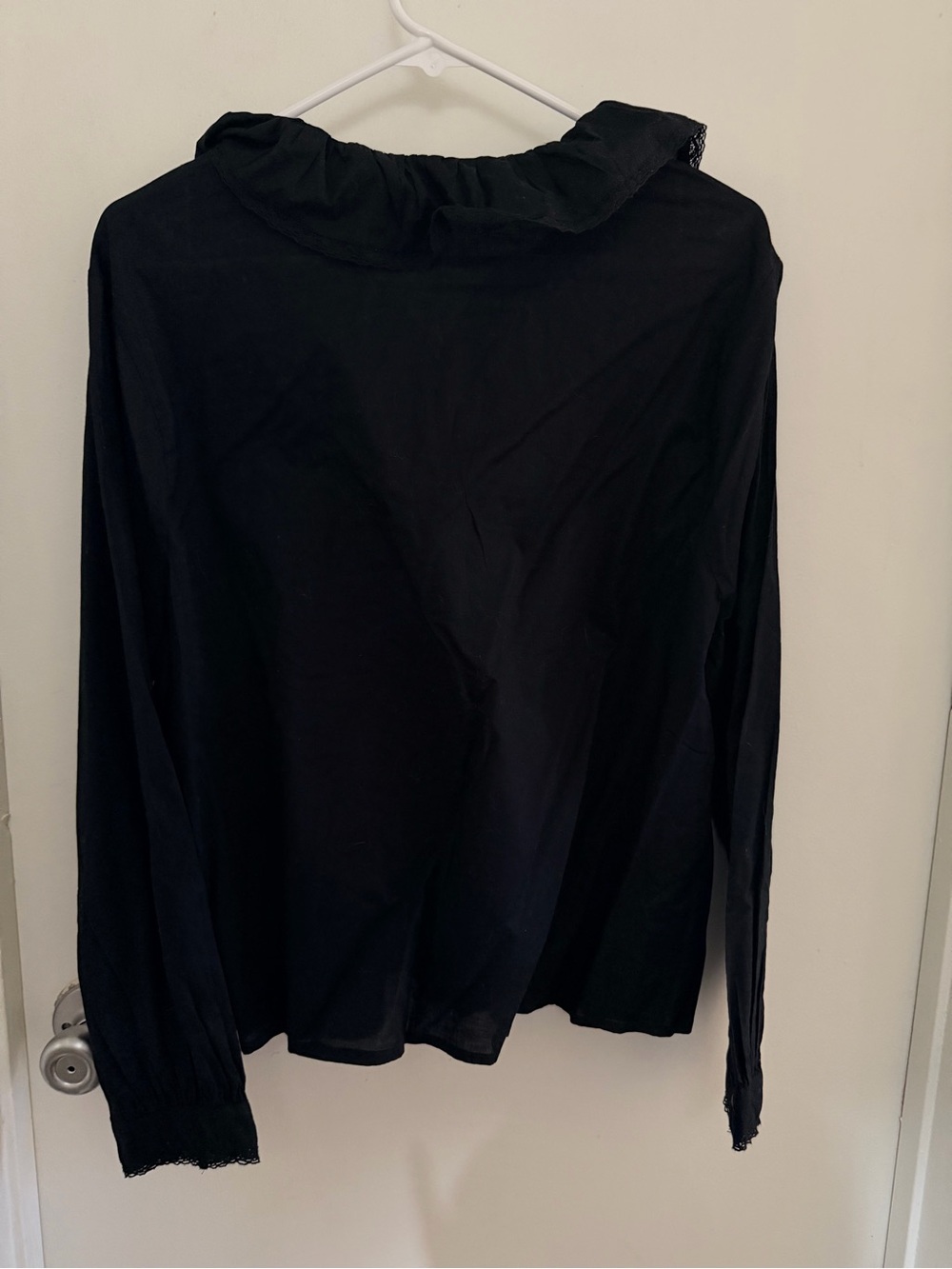 Old Navy Black Button-Front Women's Shirt - Picture 2 of 4